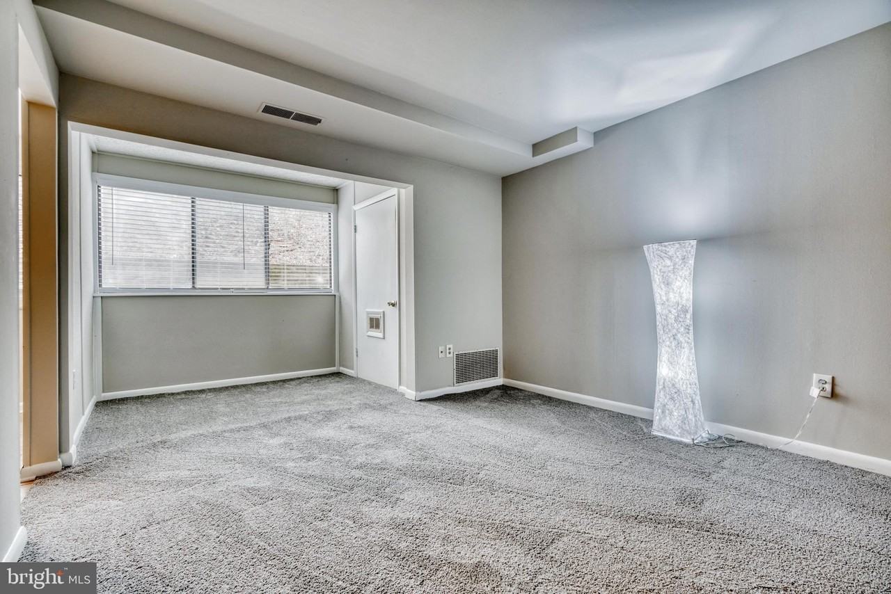 140B Royal Oak Dr Unit 140-B #140B - Photo 4 of 18