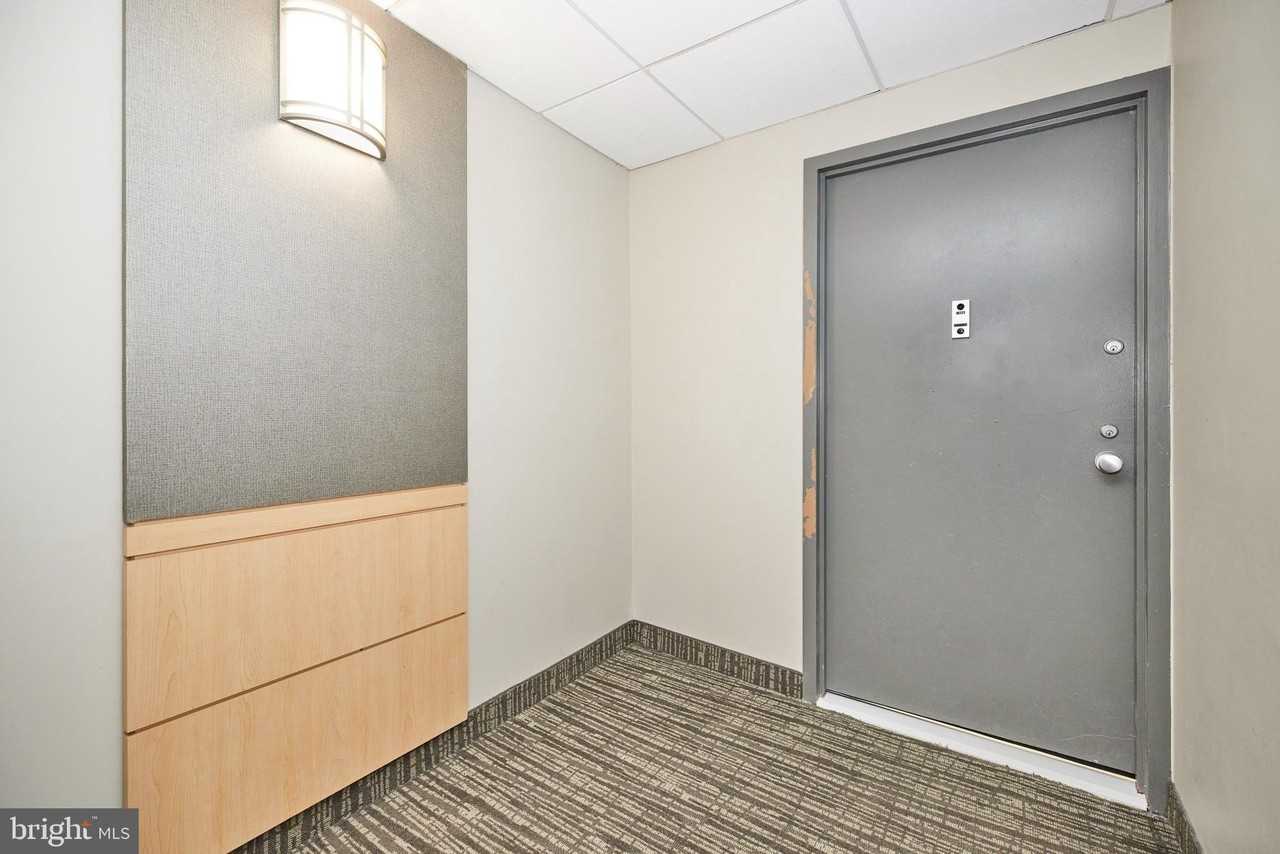 4242 E W Highway unit: 308 #308 - Photo 5 of 34