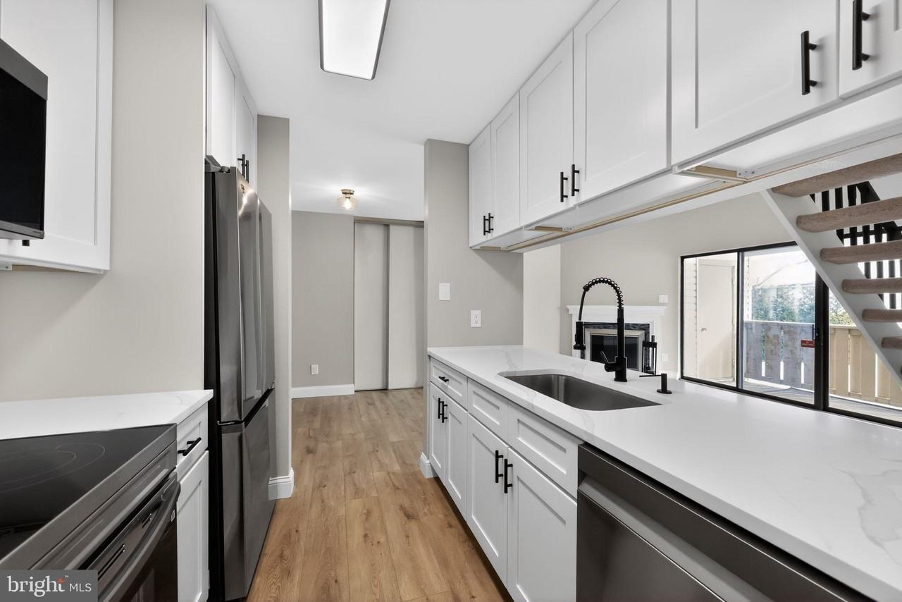 306 The Woods - Photo 4 of 15