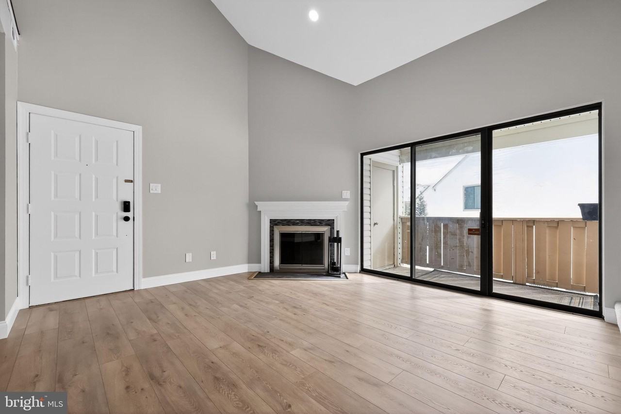 306 The Woods - Photo 7 of 15