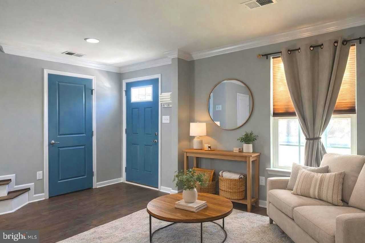 353 E Hancock St - Photo 7 of 26