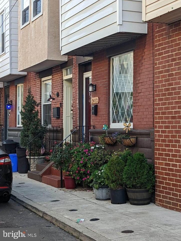 3414 Tilton St - Photo 3 of 40