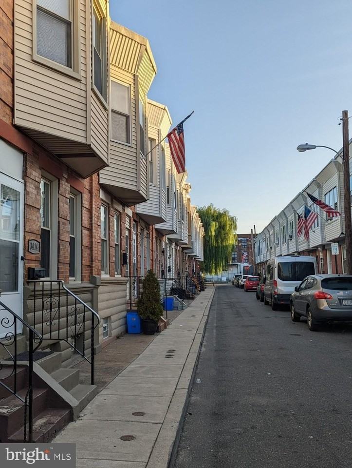 3414 Tilton St - Photo 5 of 40