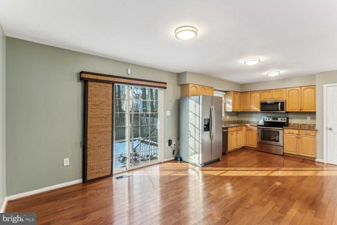 8624 Burling Wood Dr - Photo 7 of 28