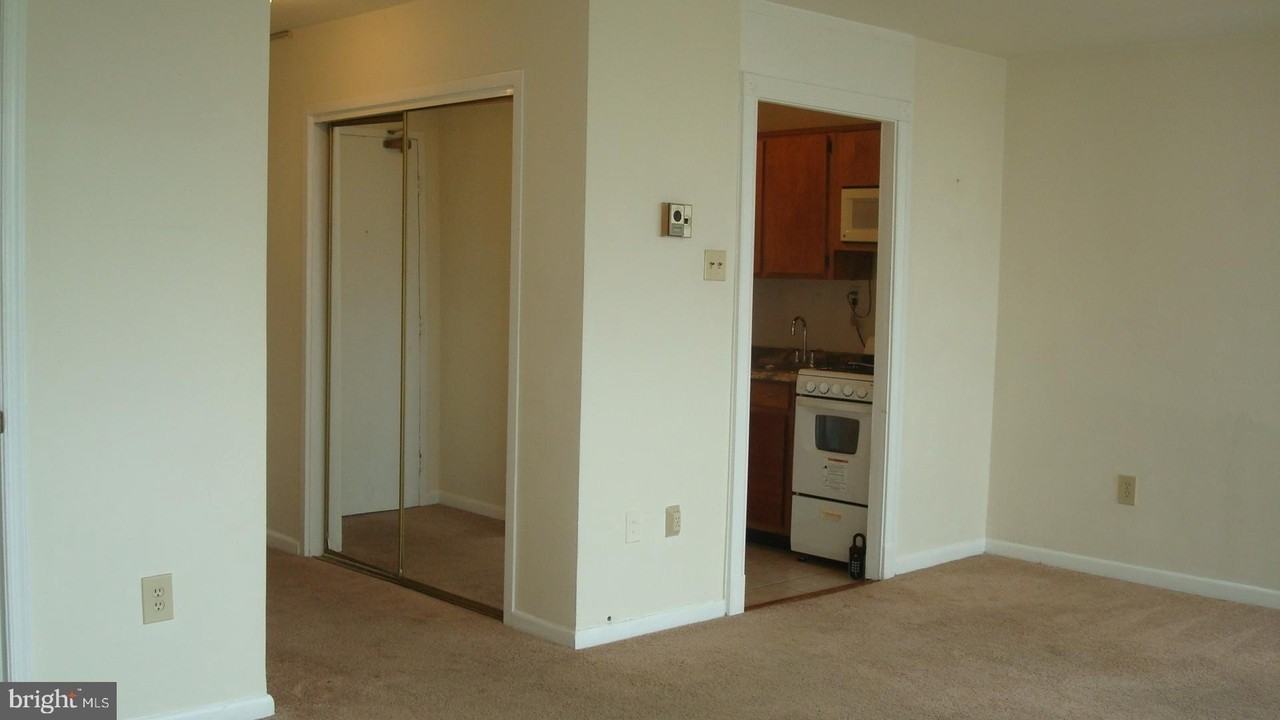 6641 Wakefield Dr Apt 801 #801 - Photo 4 of 22