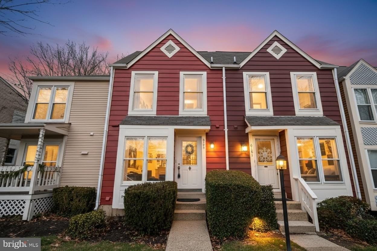 6185 Little Valley Way - Photo 3 of 30