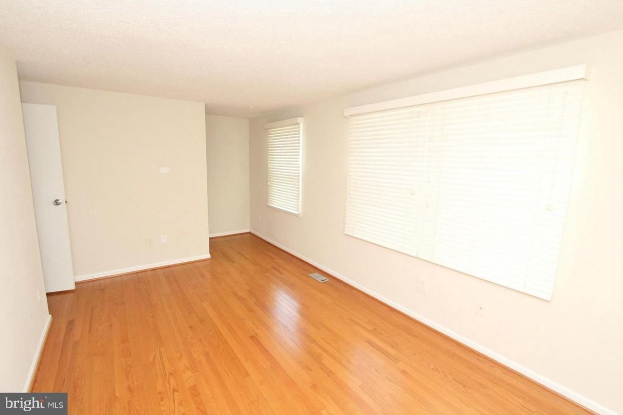 3288 Wyndale Ct - Photo 6 of 16