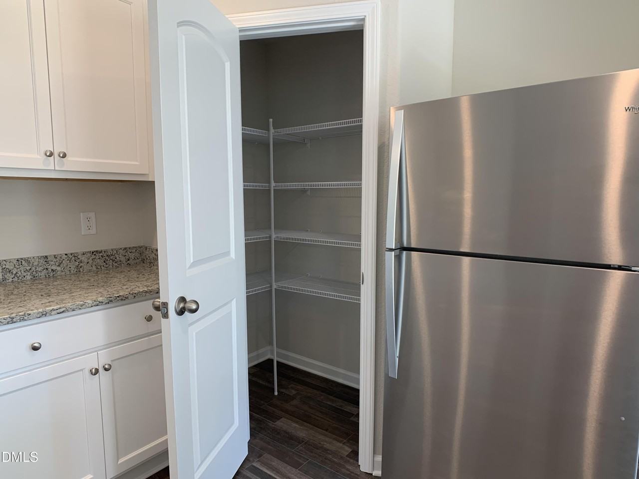 213 Brisk Dr - Photo 7 of 33