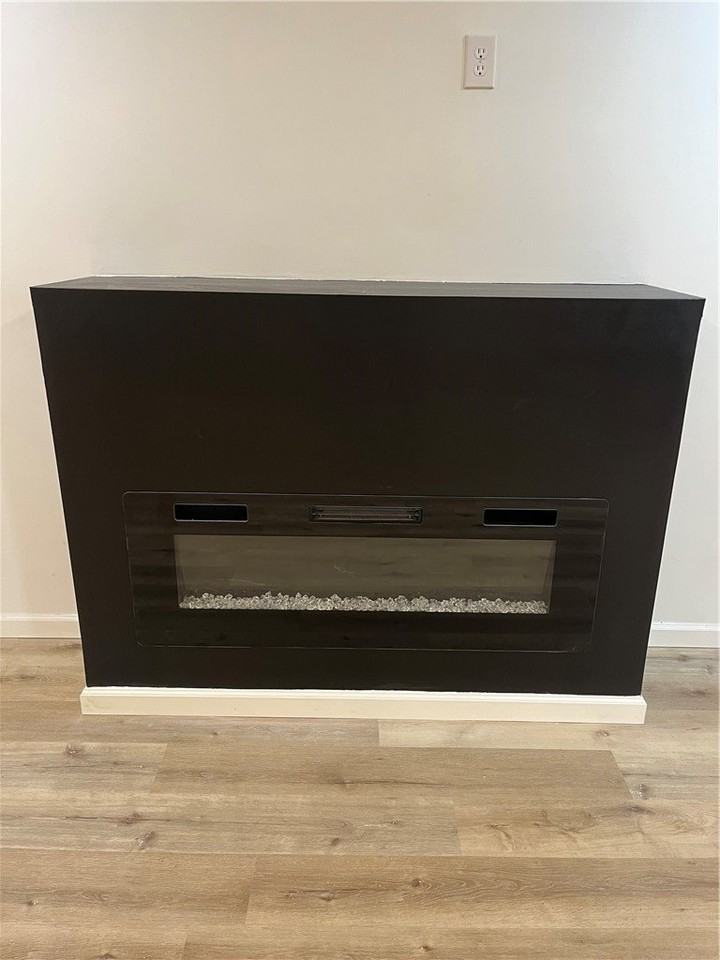 1242 Indiana Ave - Photo 4 of 15