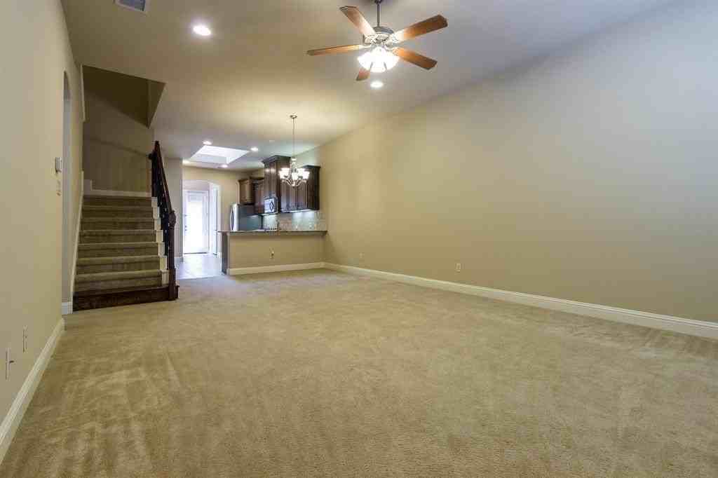 10552 Steinbeck Ln - Photo 5 of 24