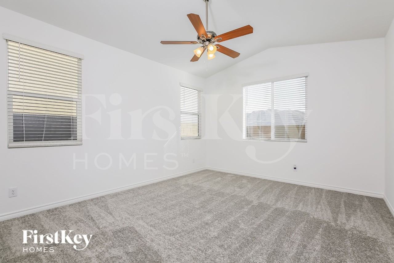 2962 Moulin Heights St - Photo 6 of 15