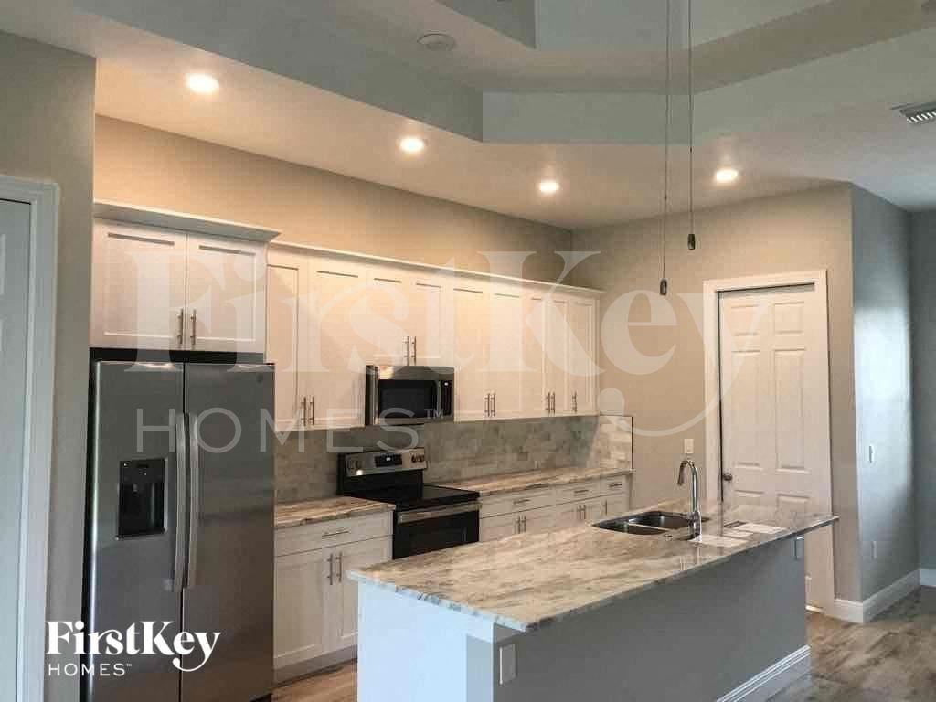 3302 14th St Sw - Photo 6 of 11