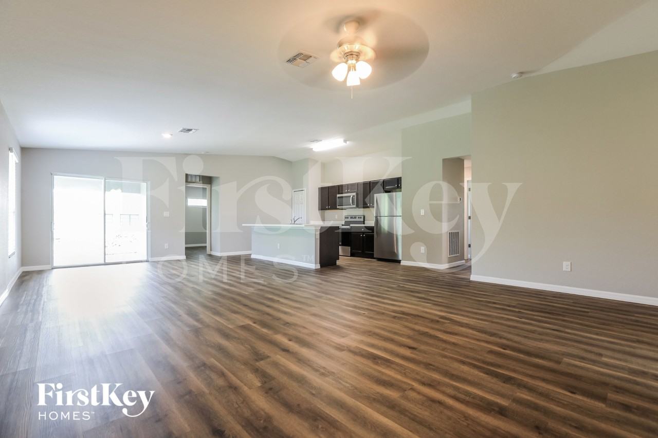 22586 Laika Ave - Photo 4 of 16