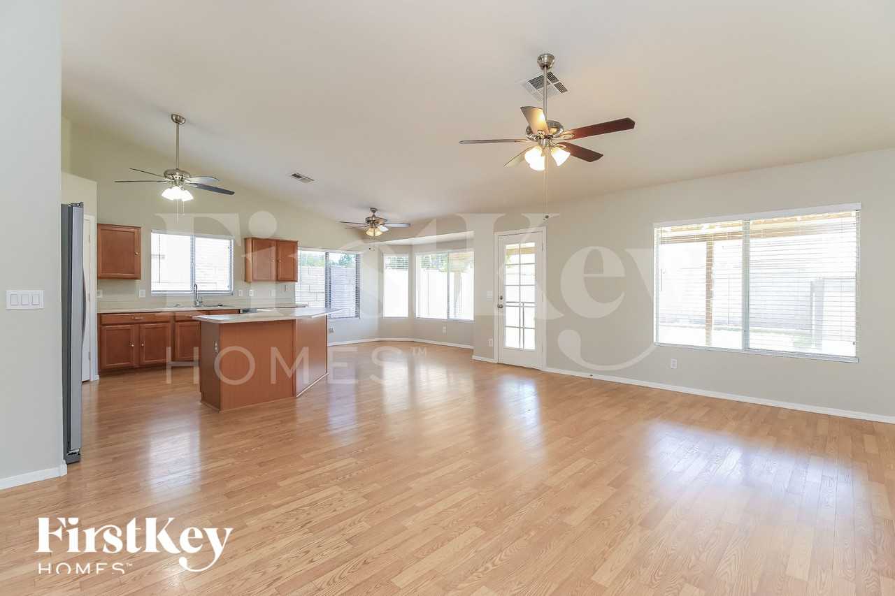 3645 E Shapinsay Dr - Photo 4 of 15