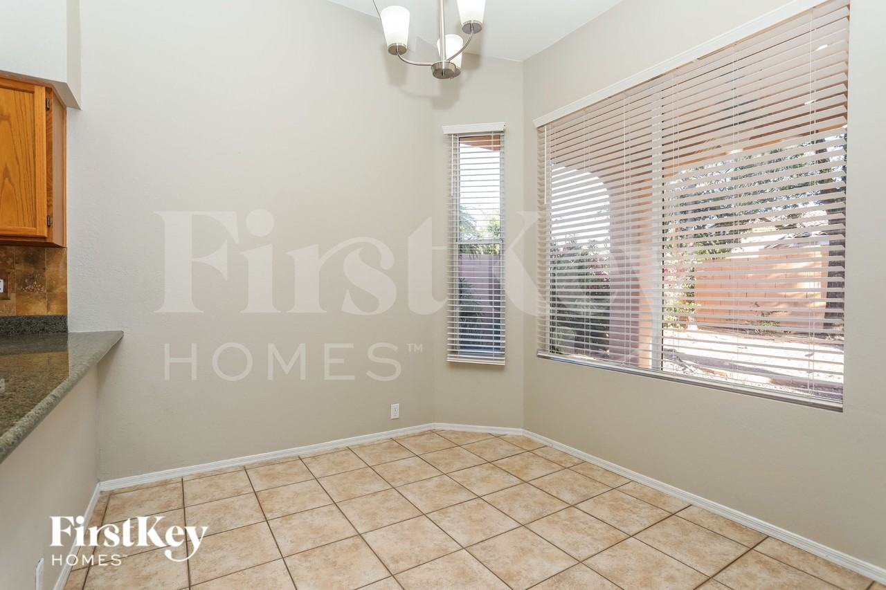 9880 N Windwalker Trl - Photo 3 of 16