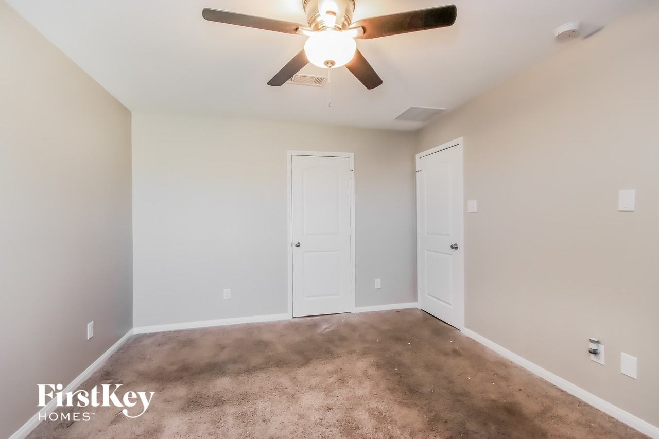 5907 Treasure Cove Rd - Photo 7 of 15