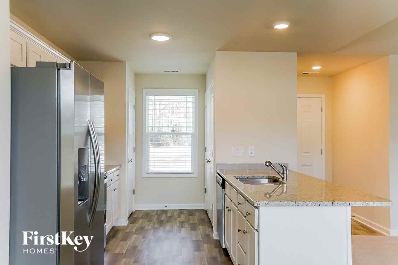 84 Winter Red Way - Photo 6 of 15