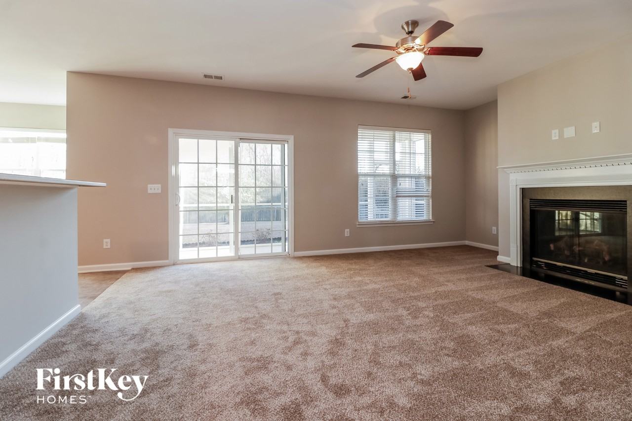 519 Chaff Ln - Photo 3 of 15