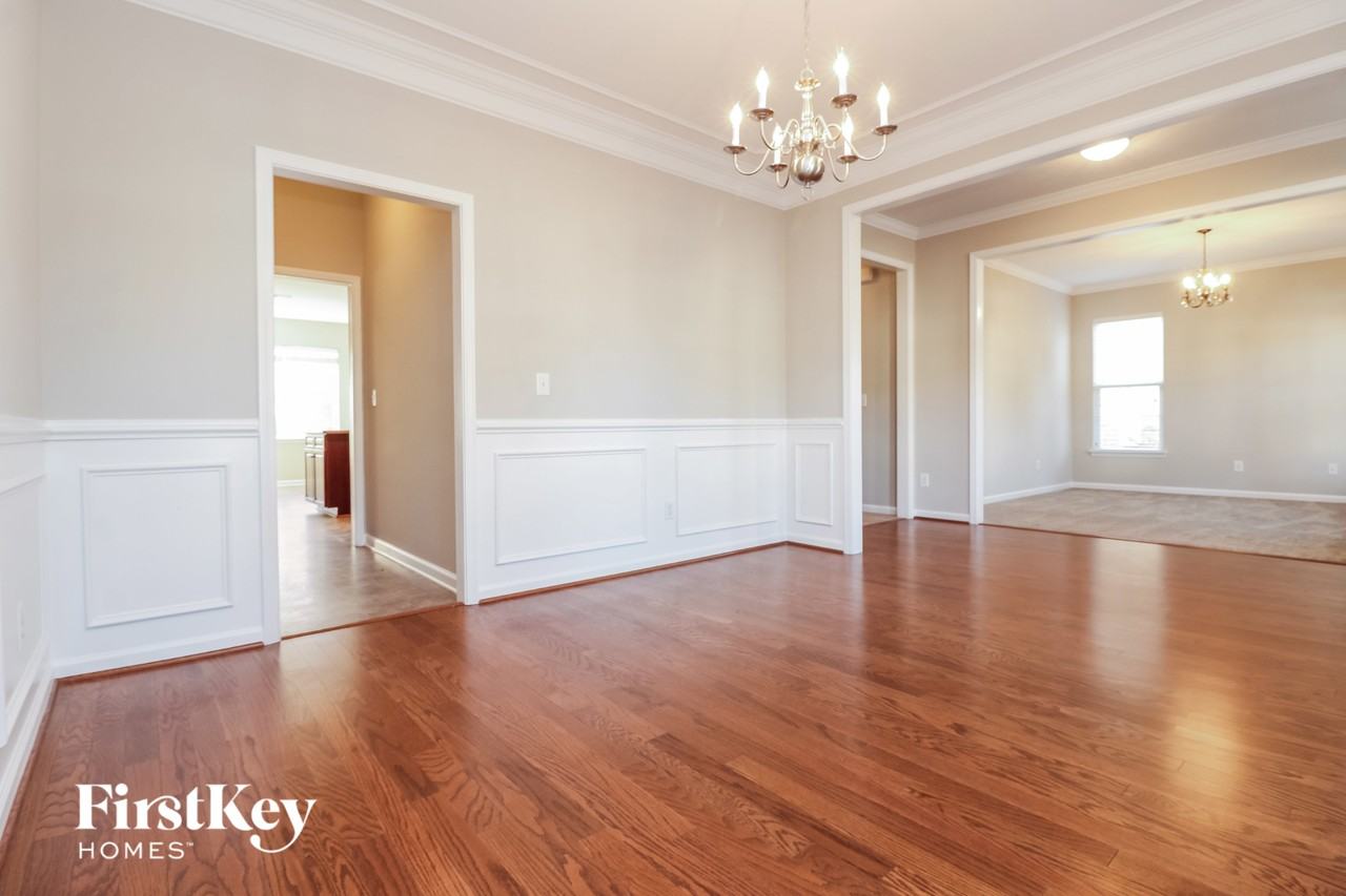 519 Chaff Ln - Photo 4 of 15