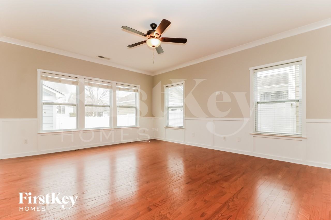 308 Crossandra Ave - Photo 2 of 15