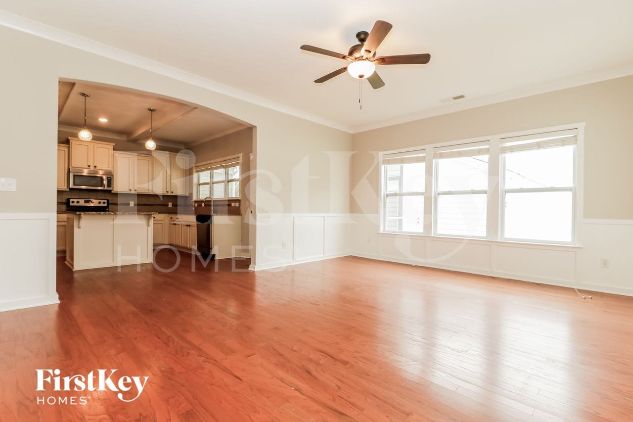 308 Crossandra Ave - Photo 3 of 15