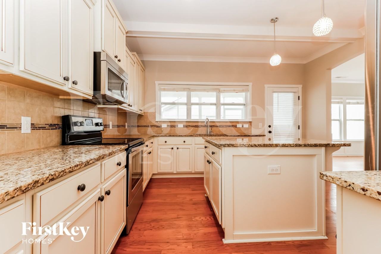 308 Crossandra Ave - Photo 6 of 15