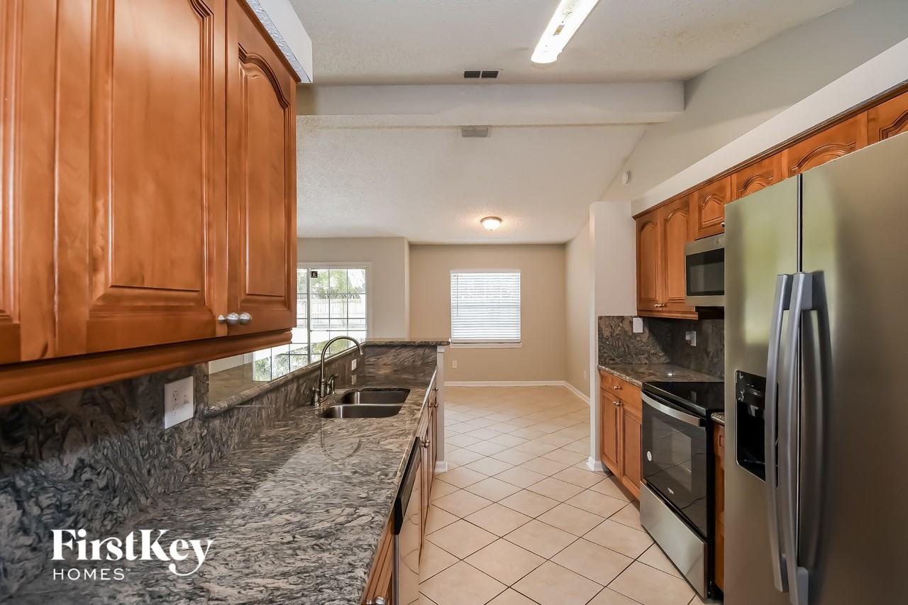 2985 Chase Ridge Dr - Photo 5 of 15