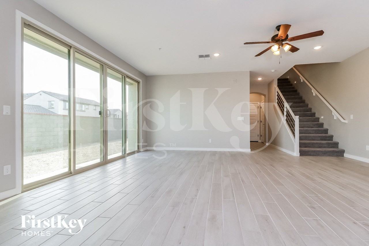 1852 N 208th Ave - Photo 3 of 15