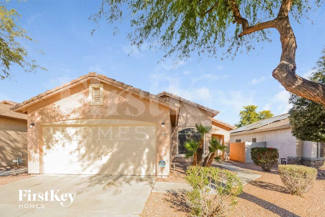 13030 W Windrose Dr - Photo 2 of 15