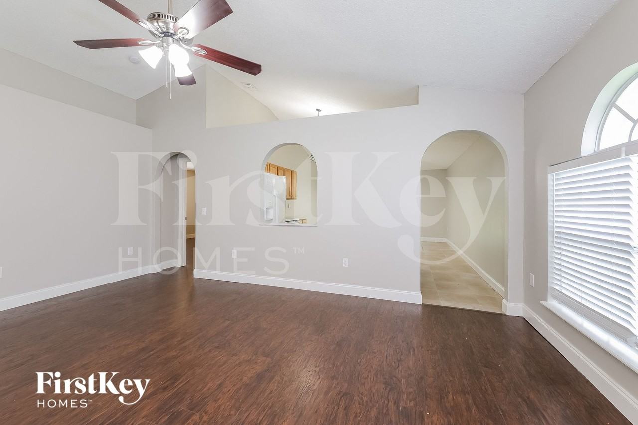 2316 Whispering Trails Pl - Photo 4 of 15