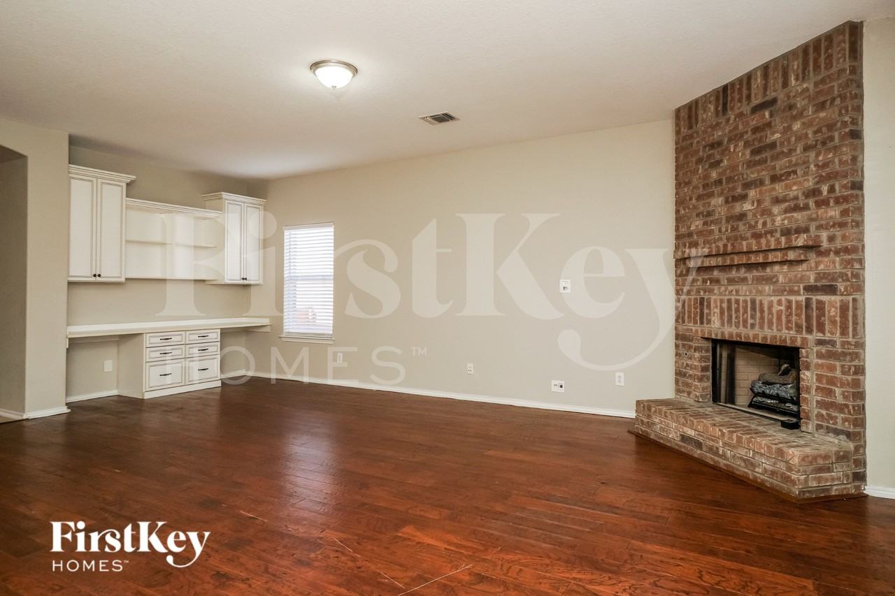 1157 Kite Cor - Photo 3 of 16