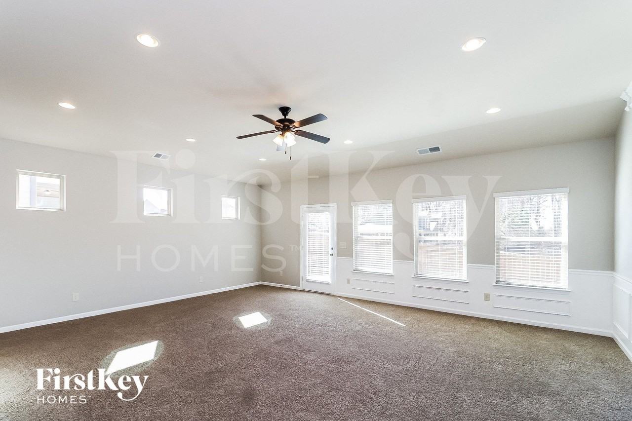 510 Country Ridge Dr - Photo 2 of 15