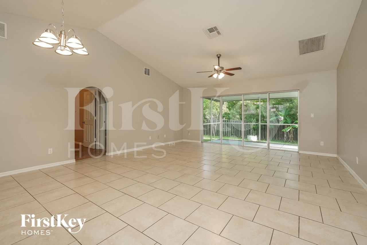 9193 Tangelo Blvd - Photo 2 of 15