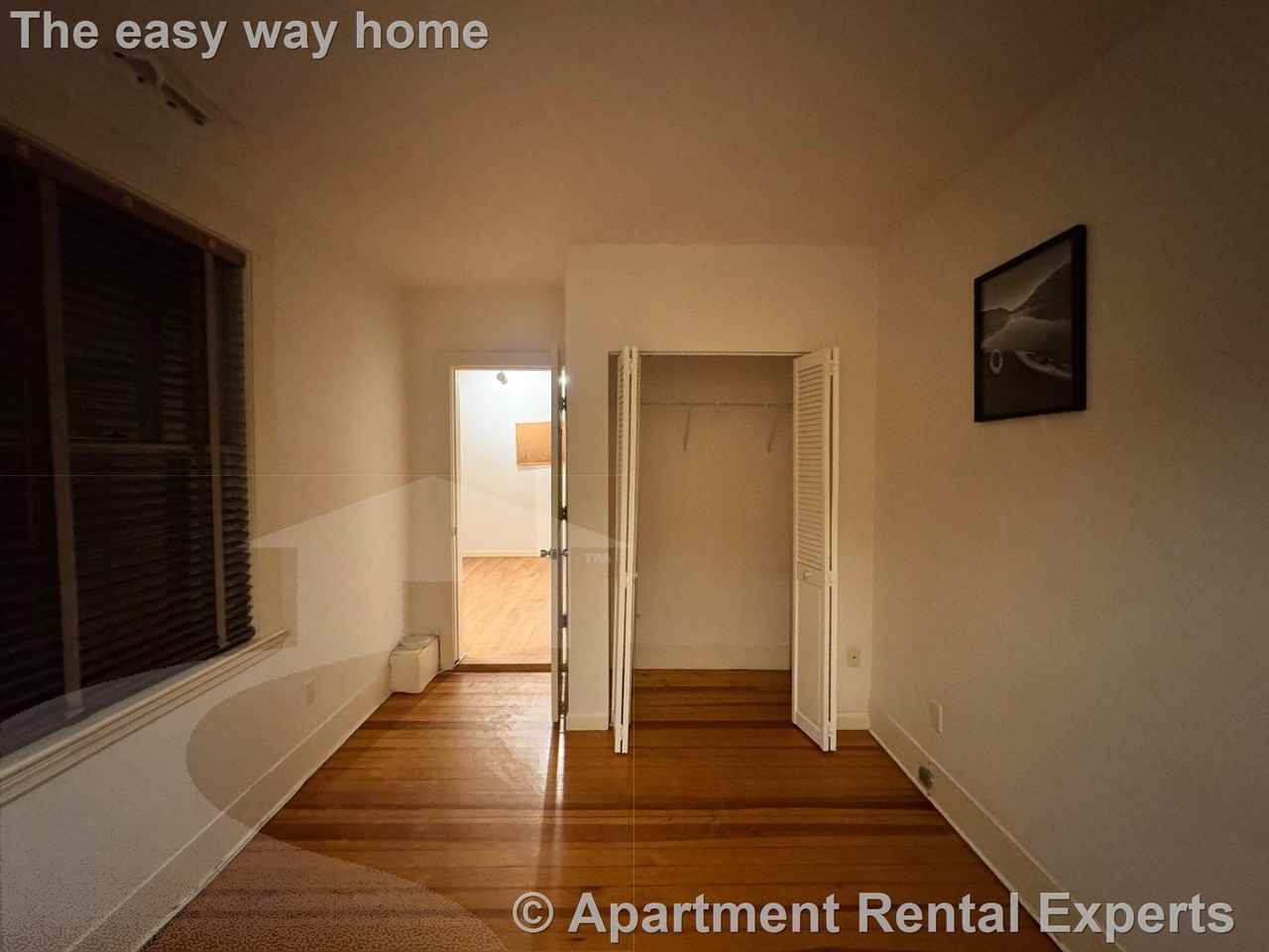 339 Broadway #1R1stFL - Photo 5 of 10