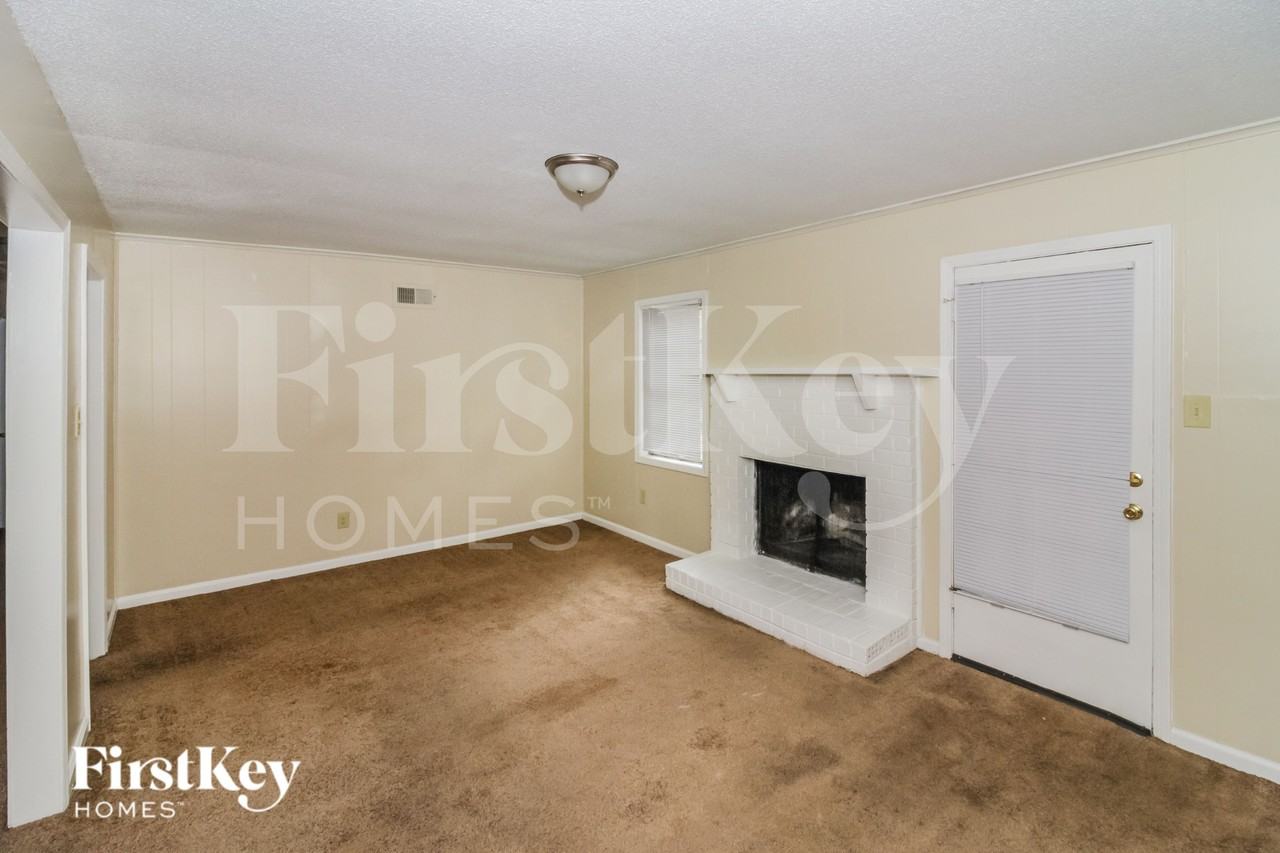 6128 Lacewood Cv - Photo 2 of 16