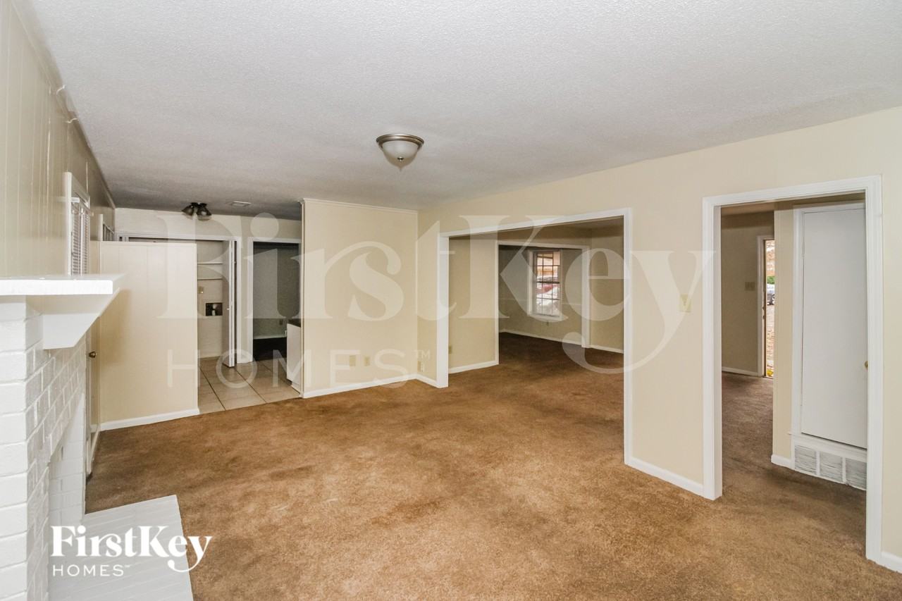 6128 Lacewood Cv - Photo 3 of 16