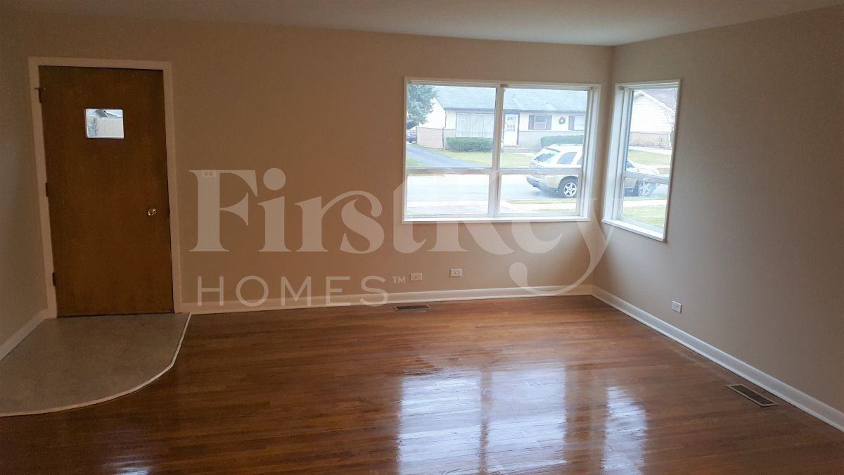 424 W Moreland Ave - Photo 2 of 10