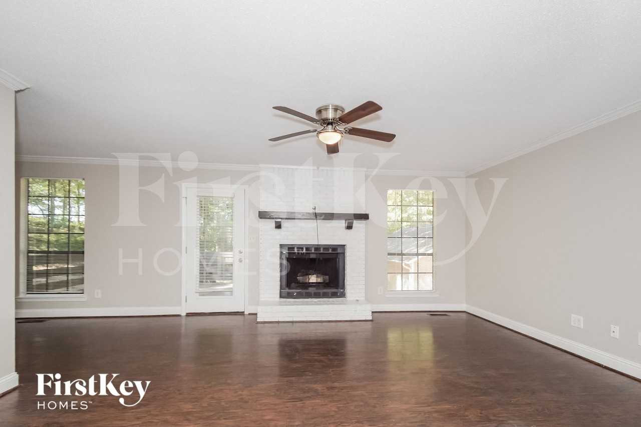 4217 Park Cir - Photo 4 of 15