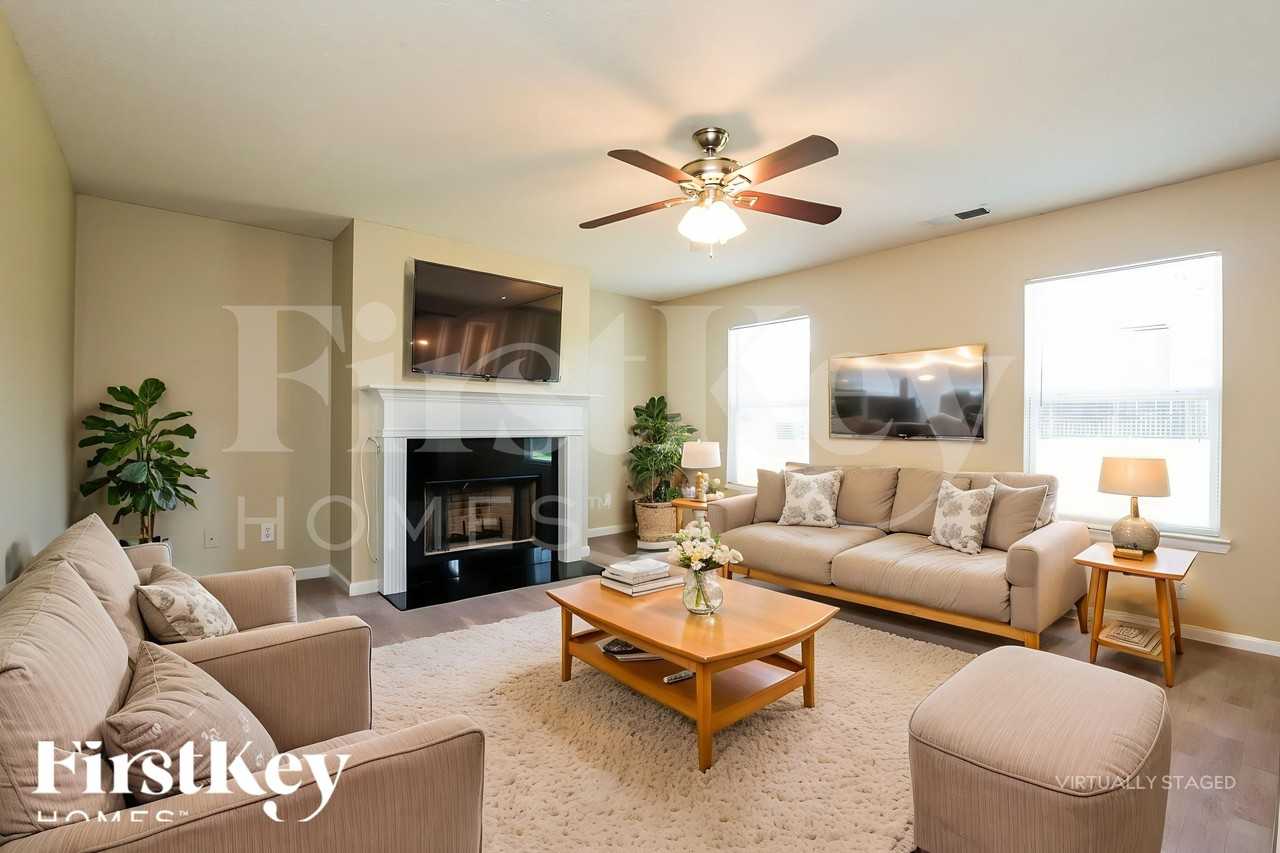 3166 Redwood Run - Photo 4 of 19