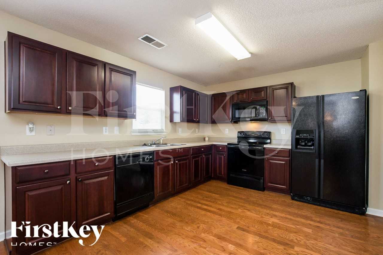 3166 Redwood Run - Photo 7 of 19