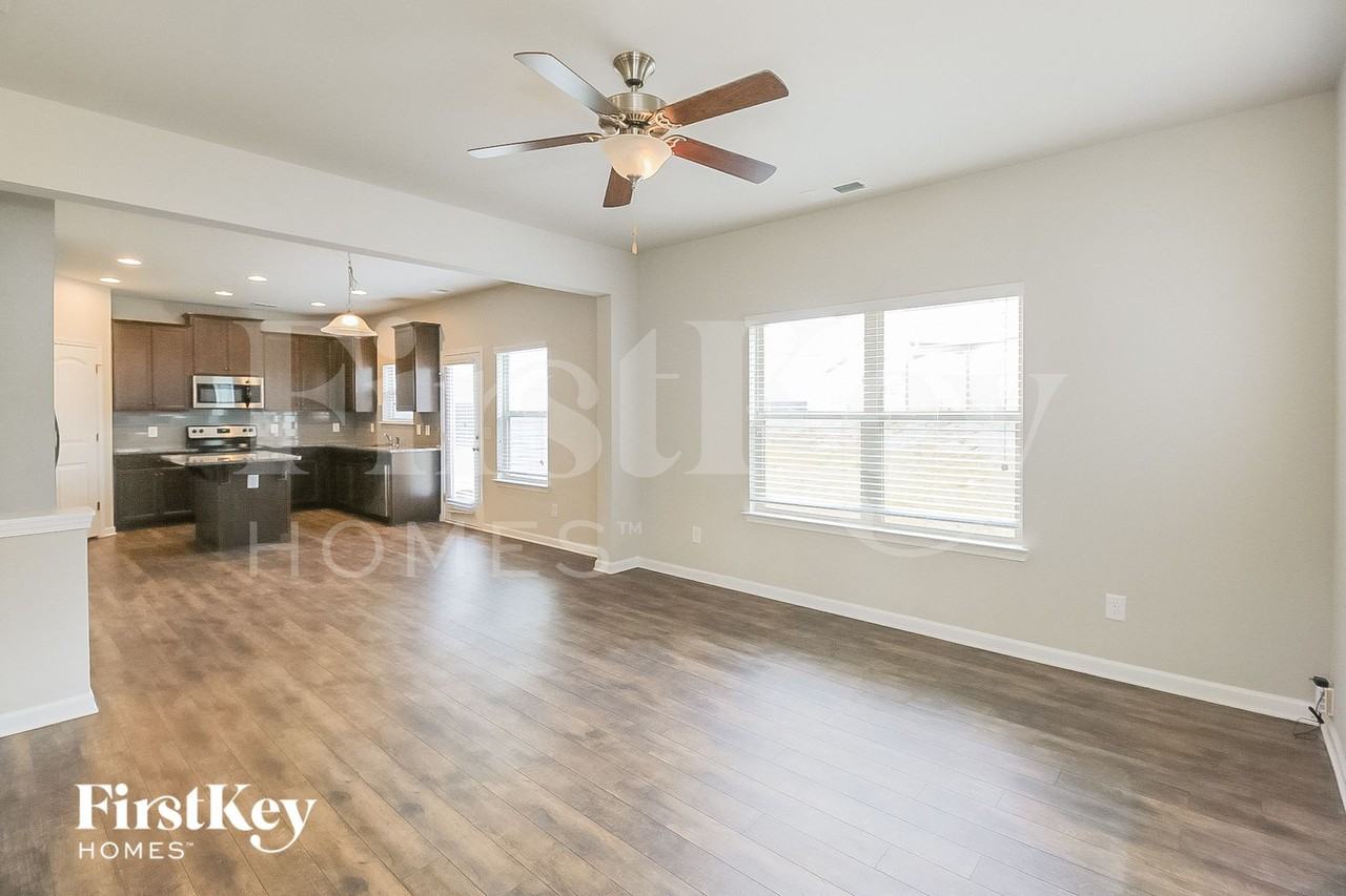 24 Cliffbriar Ter - Photo 3 of 15