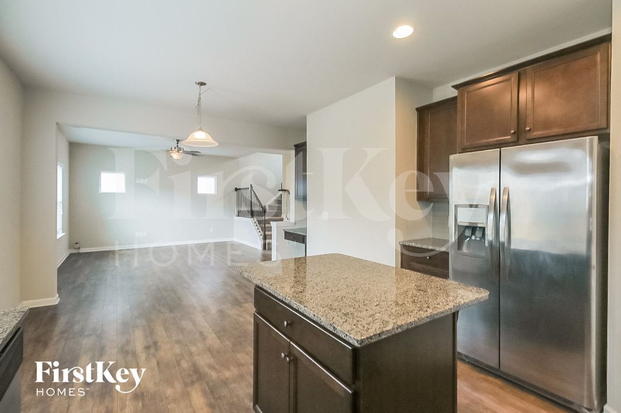 24 Cliffbriar Ter - Photo 6 of 15