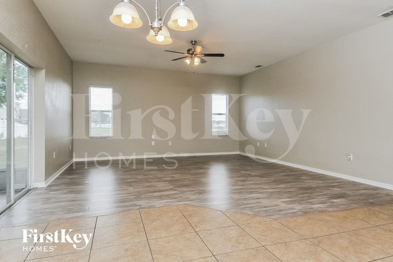 10611 Carloway Hills Dr - Photo 3 of 15