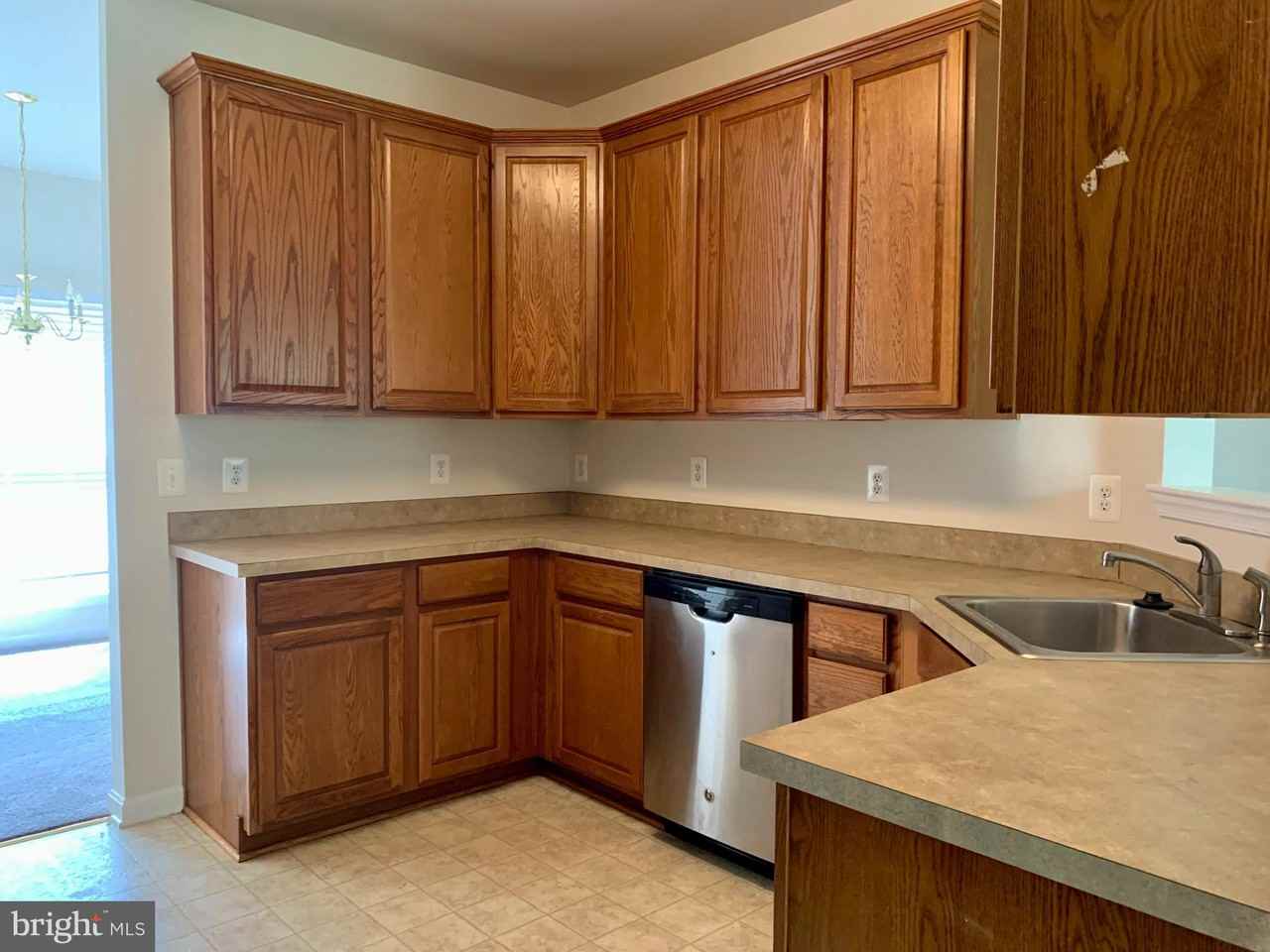 916 Persimmon Pl - Photo 3 of 23