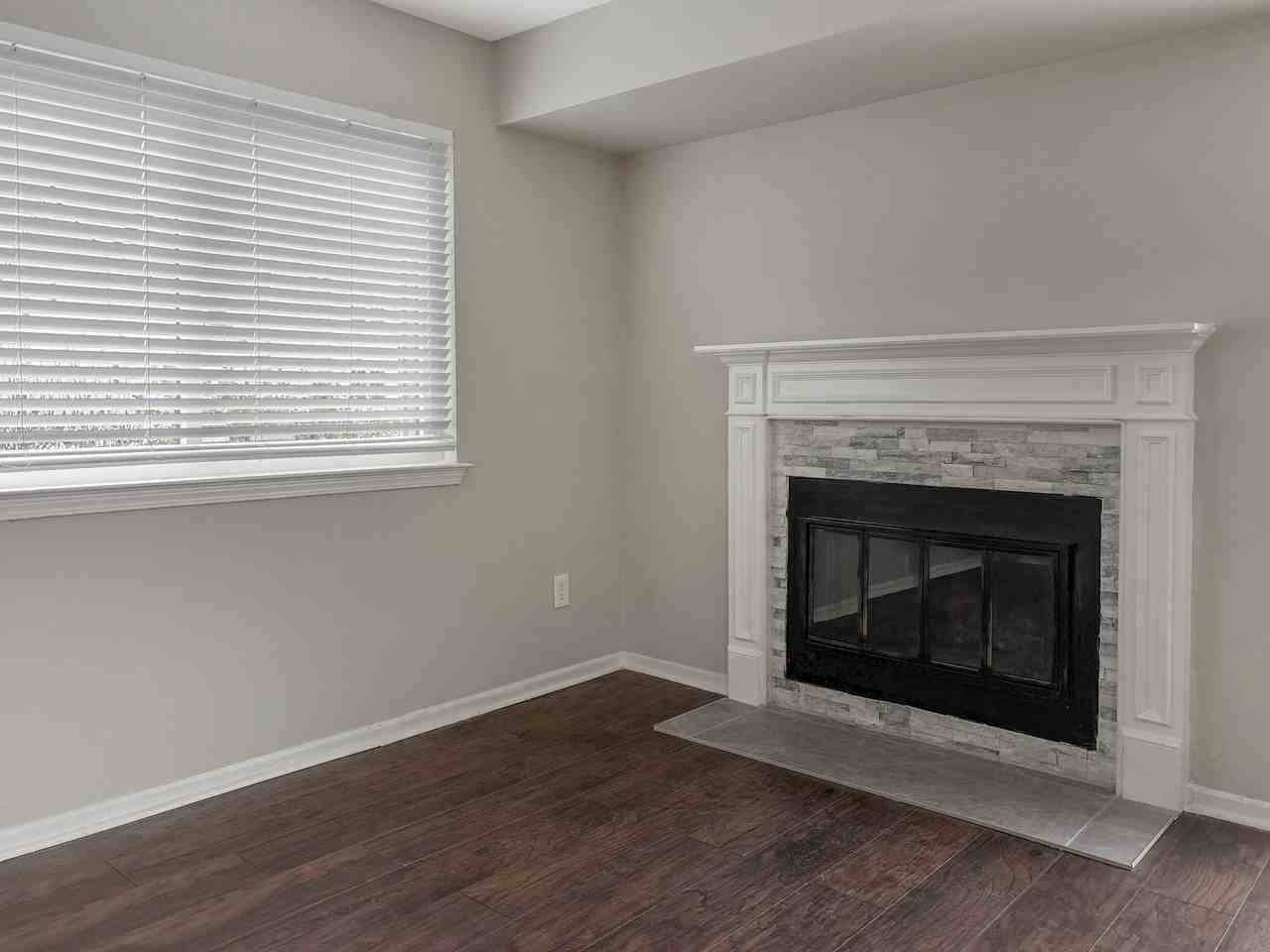 101 Greenridge Cir - Photo 4 of 18