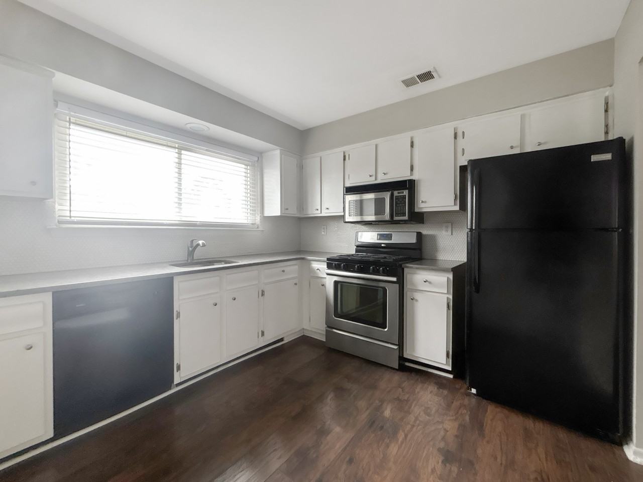 101 Greenridge Cir - Photo 6 of 18