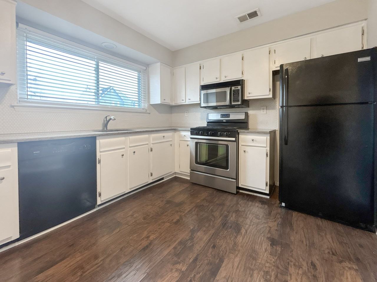 101 Greenridge Cir - Photo 7 of 18