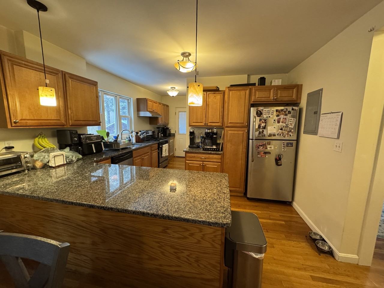 214 Arlington St - Photo 3 of 27