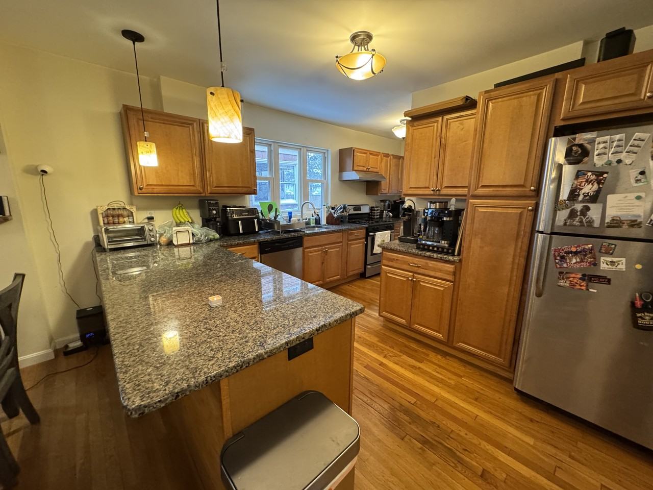 214 Arlington St - Photo 4 of 27