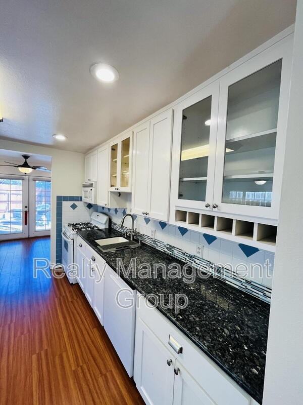 246 Loma Vista Pl - Photo 3 of 16